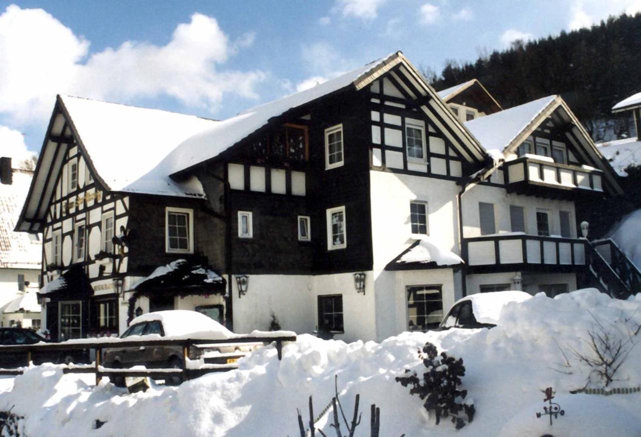 Hotel-Restaurant Zum Dorfkrug Winterberg Luaran gambar