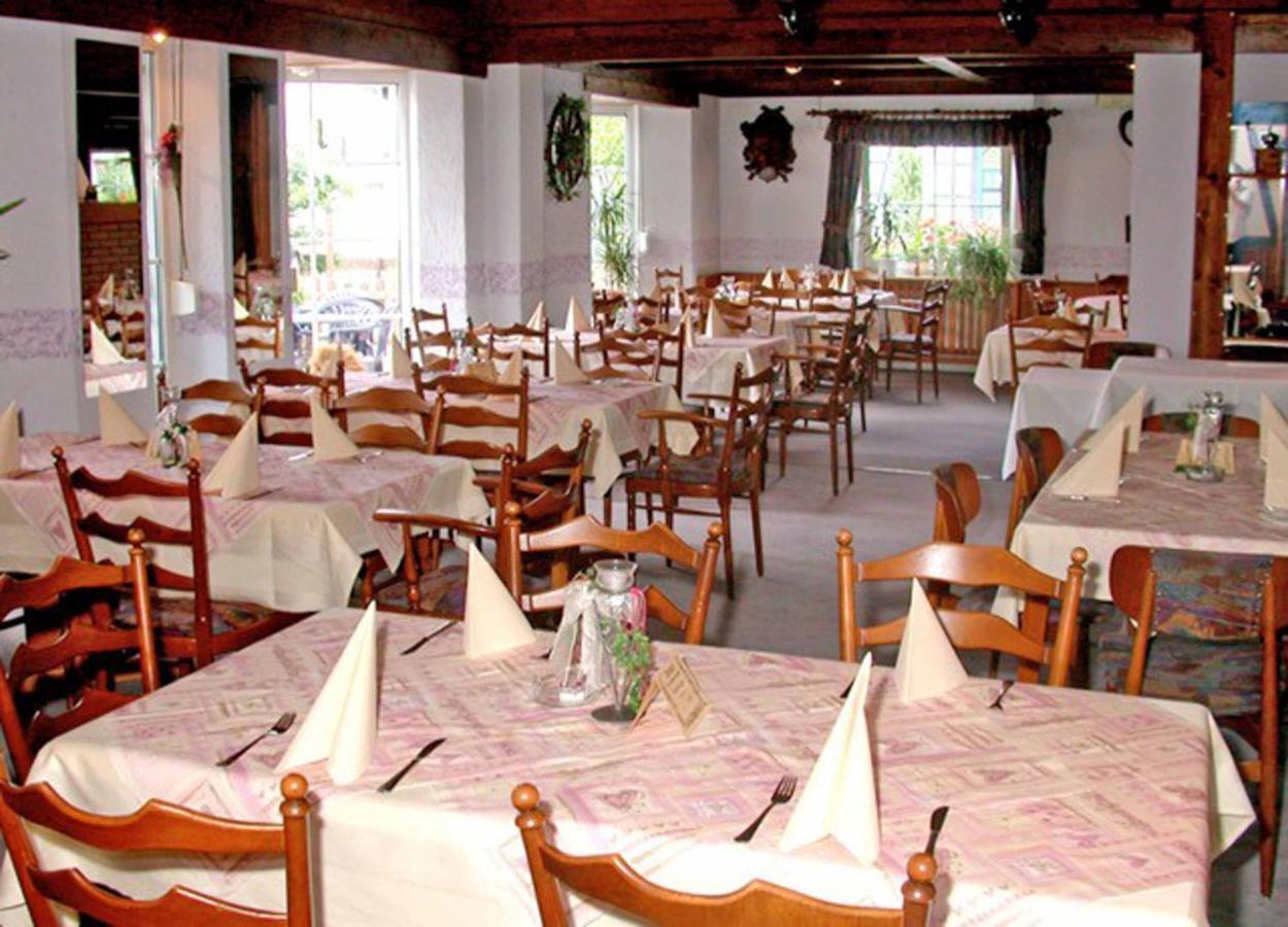 Hotel-Restaurant Zum Dorfkrug Winterberg Luaran gambar